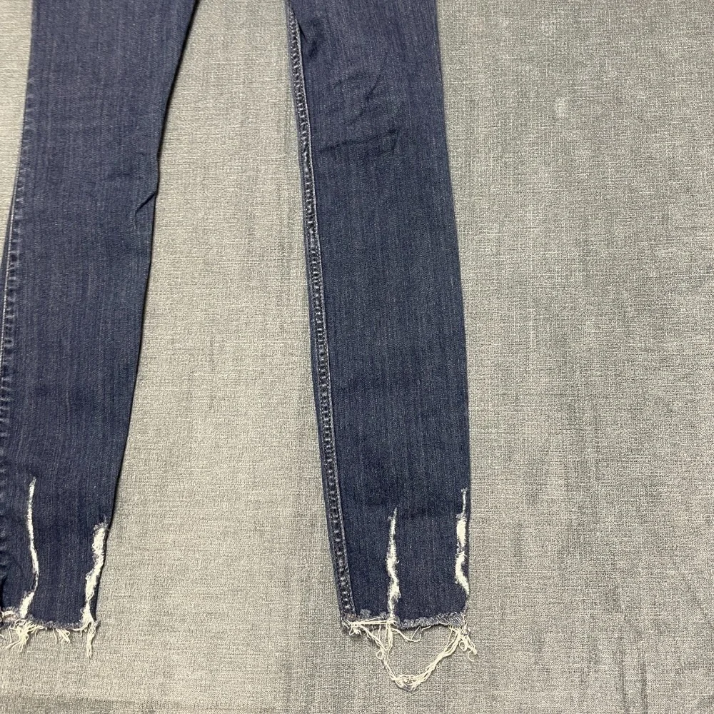 Hollister Jeans Legging Womens 26W Blue Denim Medium Wash High Rise Raw Hem